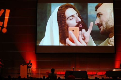 Il video realizzato da Casa Surace che si è meritato il premio Youtube ReEvolution.