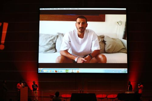 Leonardo Bonucci ringrazia il Web Marketing Festival per il premio e il supporto ricevuto per Live Onlus.