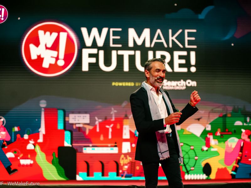 Giorgio Metta dell'IIT sul palco del Mainstage