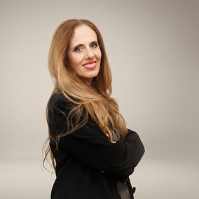 Dina Curione