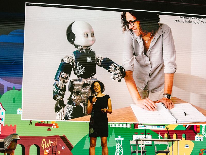 Agnieszka Wykowska presenta il progetto dell'IIT