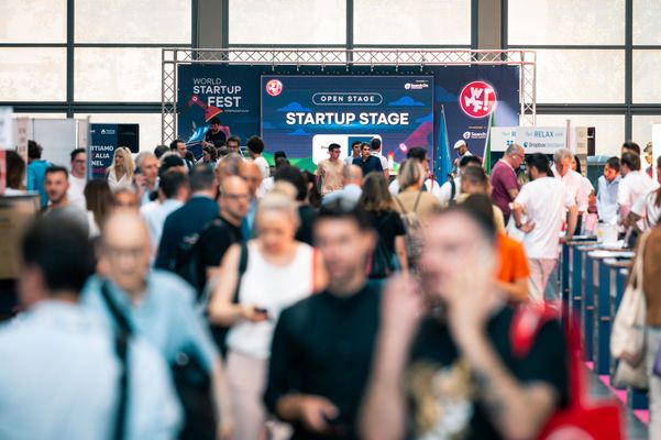 Startup & VC Plenary